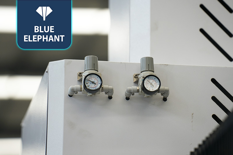 EW3動(dòng)柱式五軸加工中心