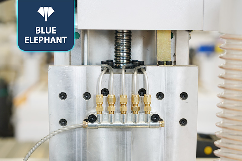 數(shù)控雕刻機(jī)